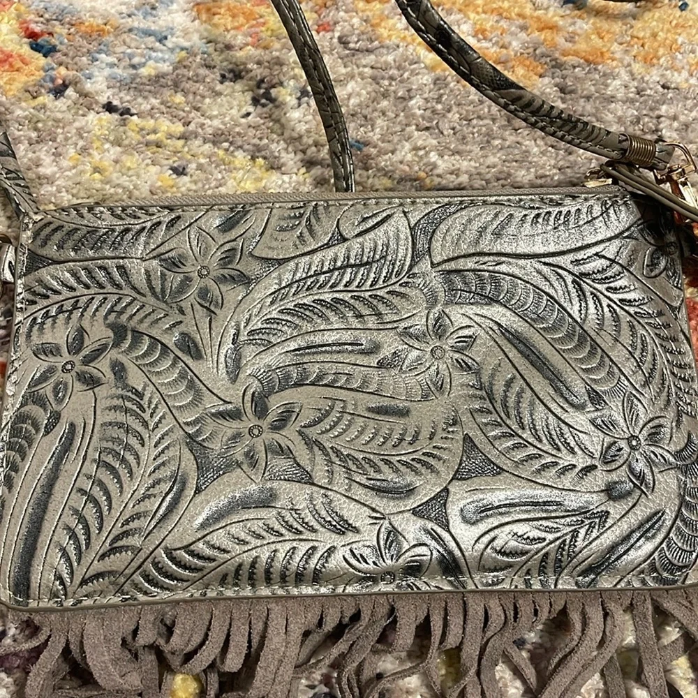 Small Cross Body or Wristlet - Picture 3 of 4